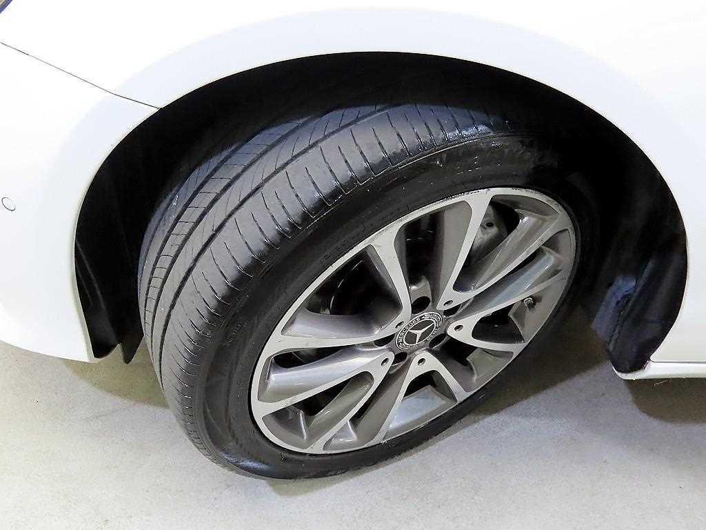 Mercedes Benz E class 2019 Blanco - Importación desde Corea - HF Imports Iquique - Foto 20