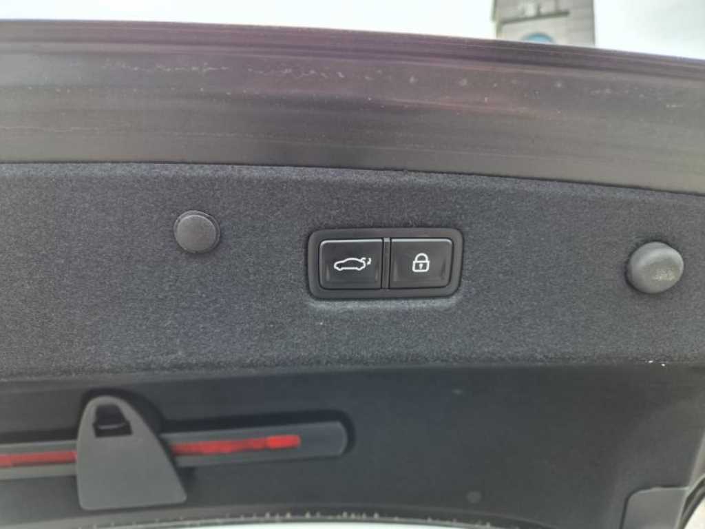 KIA K8 - Vista 6