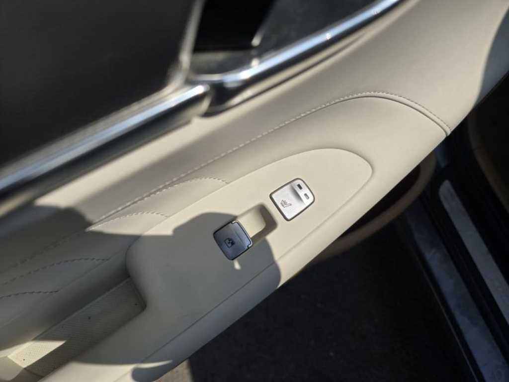 HYUNDAI Grandeur - Vista 10