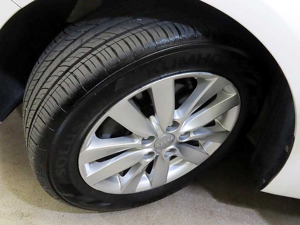 KIA K3 2014 Blanco - Importación desde Corea - HF Imports Iquique - Foto 20