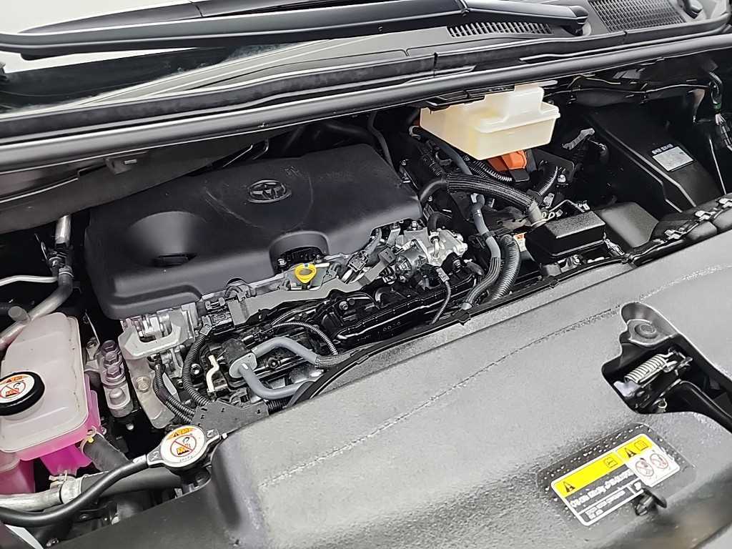 Toyota Alphard - Vista 5