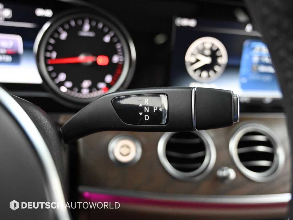 Mercedes Benz E class - Vista 9