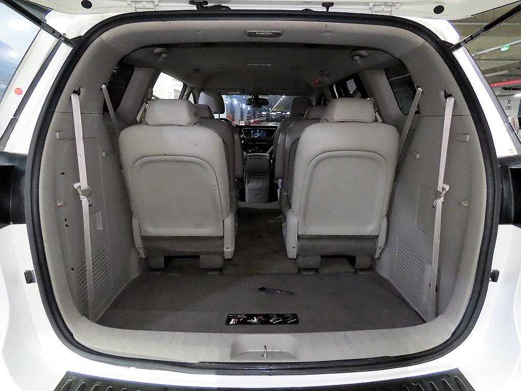 KIA Carnival 2015 Blanco - Importación desde Corea - HF Imports Iquique - Foto 17