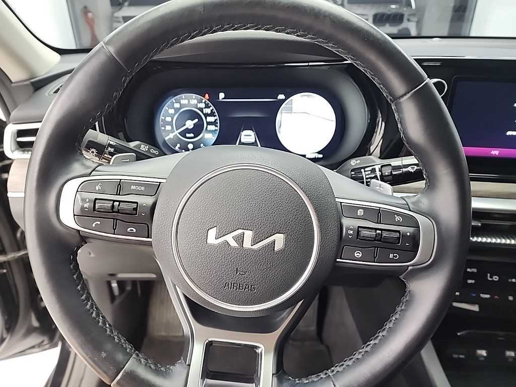KIA K5 - Vista 9