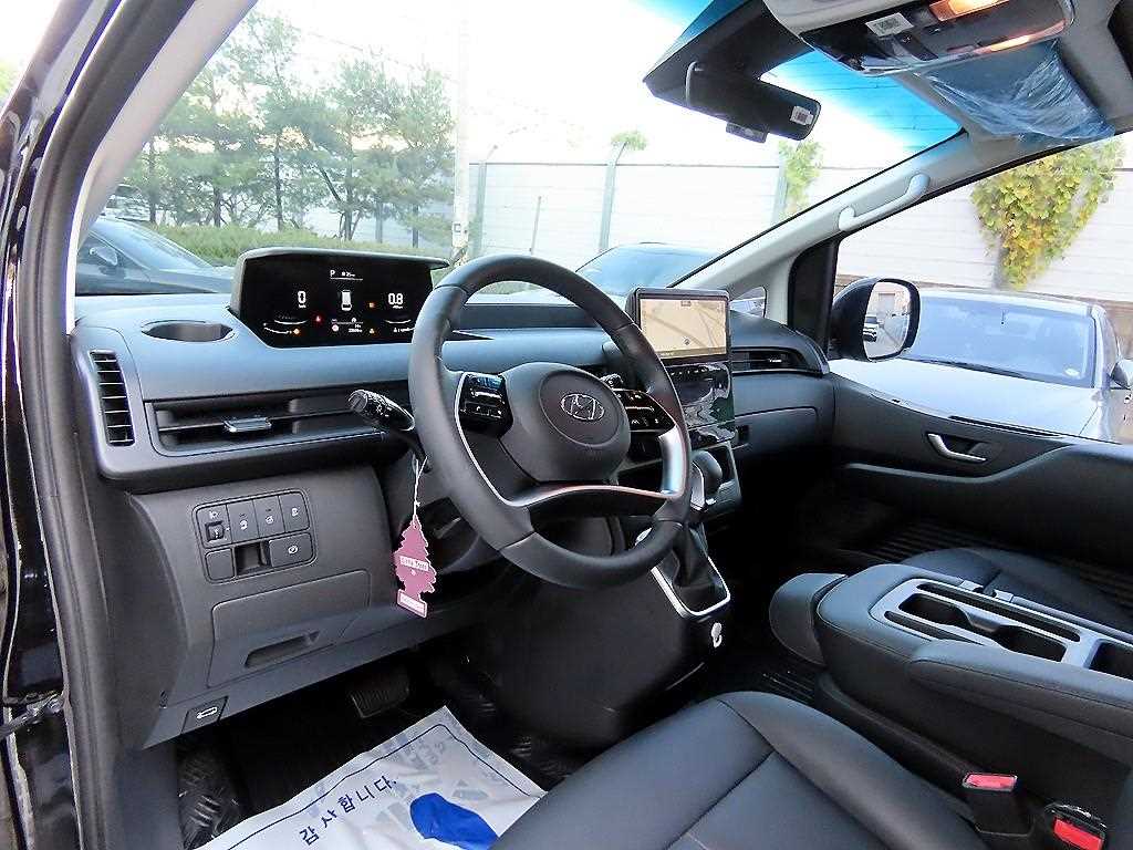 HYUNDAI Staria - Vista 7