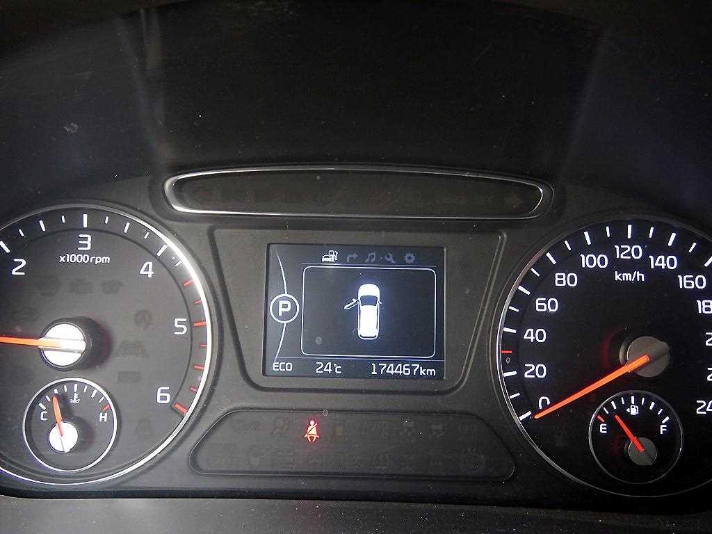 KIA Sorento 2016 Gris - Importación desde Corea - HF Imports Iquique - Foto 13