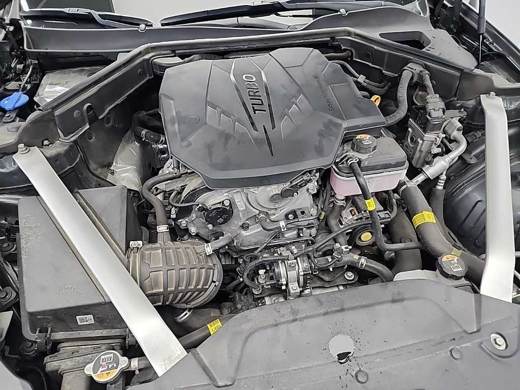 KIA Stinger - Vista 5