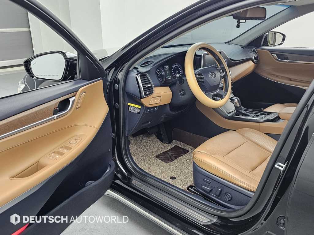 HYUNDAI Grandeur - Vista 11