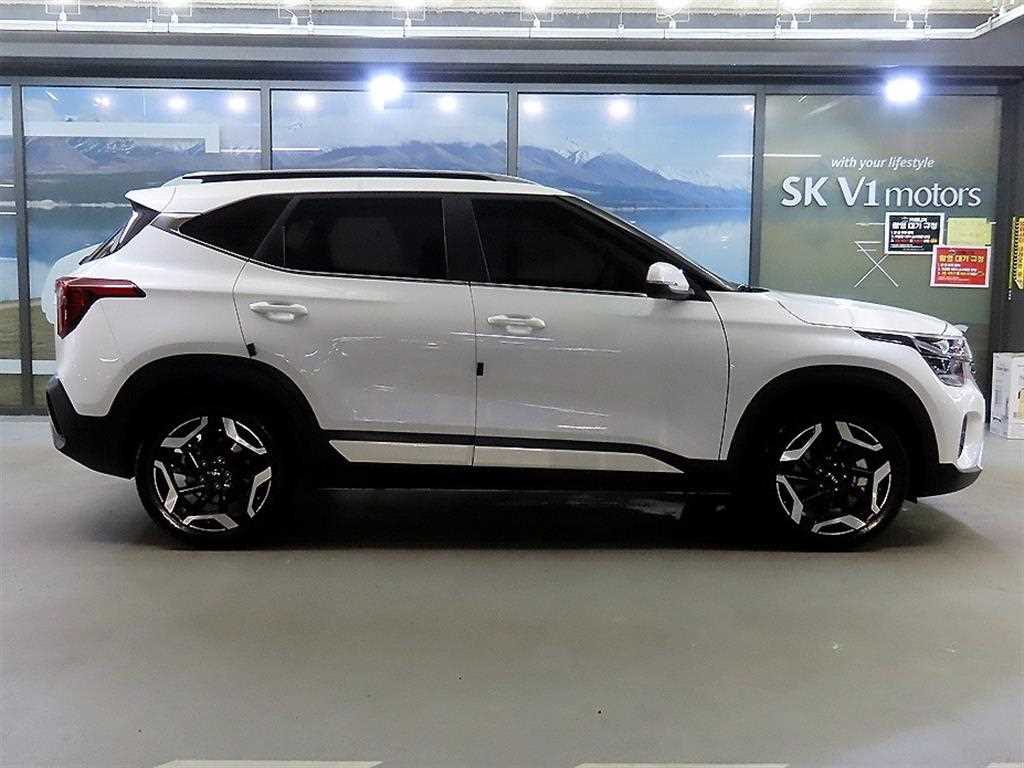 KIA Seltos - Vista 3