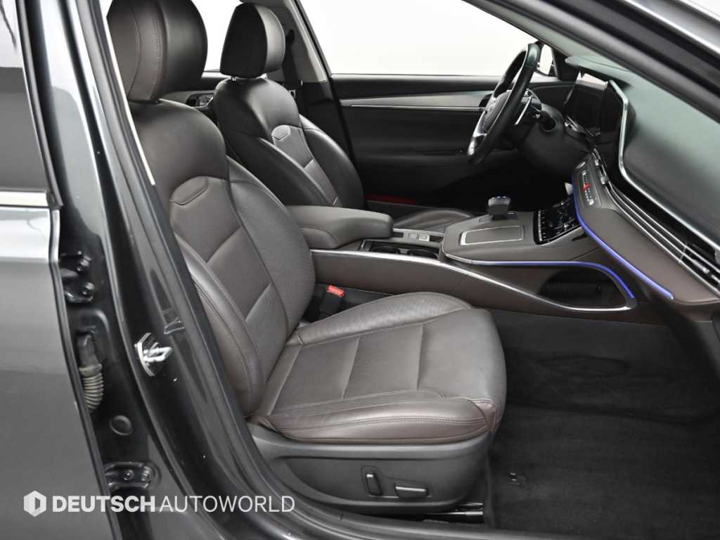 HYUNDAI Grandeur - Vista 10
