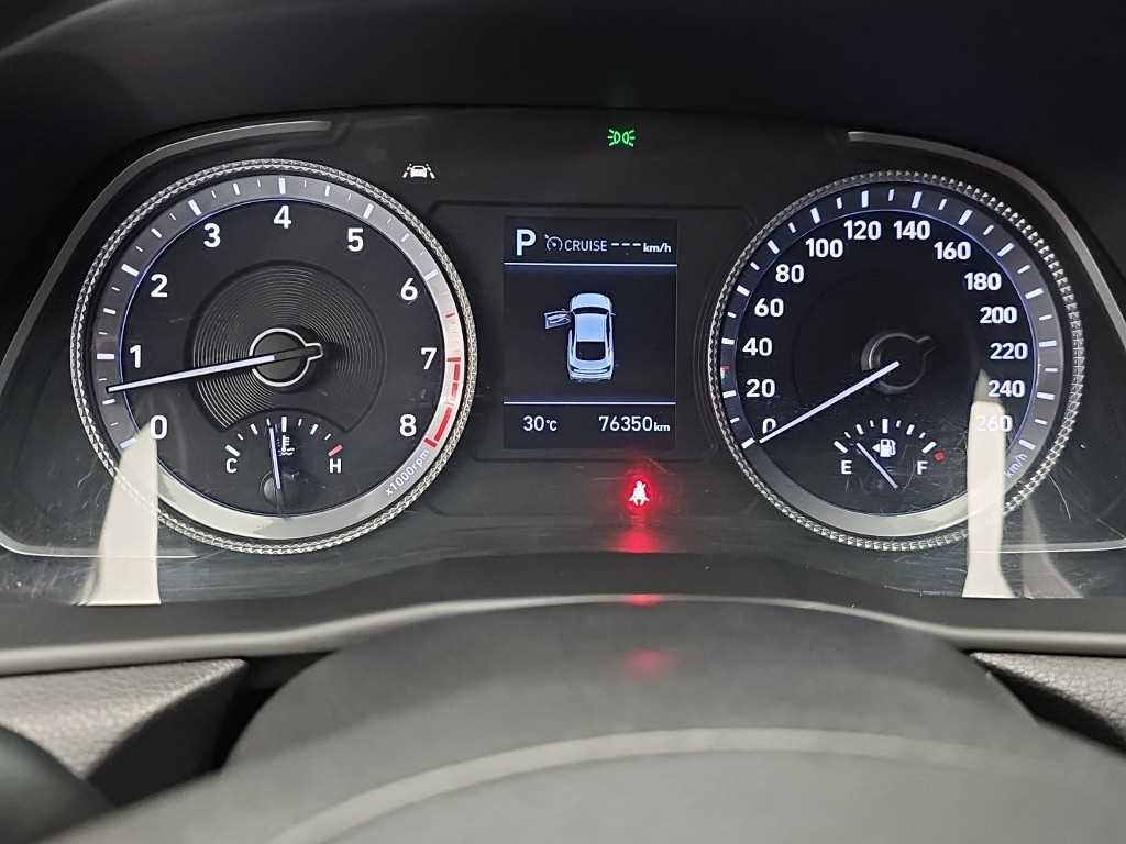 HYUNDAI Sonata - Vista 6