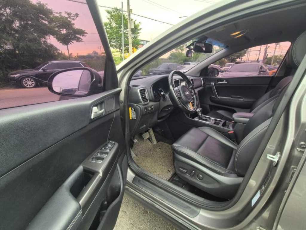 KIA Sportage - Vista 5