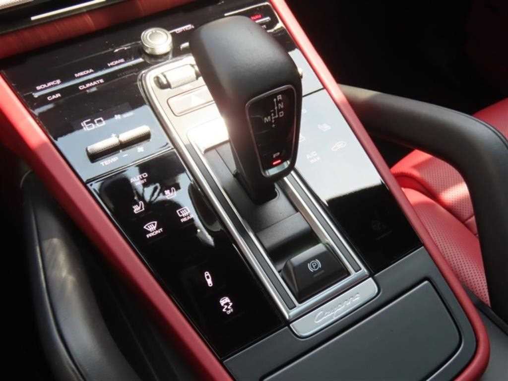Porsche Cayenne - Vista 6