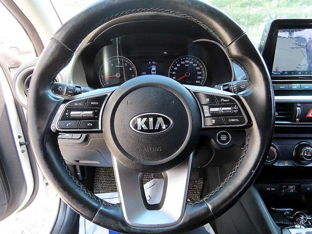 KIA K3 - Vista 8