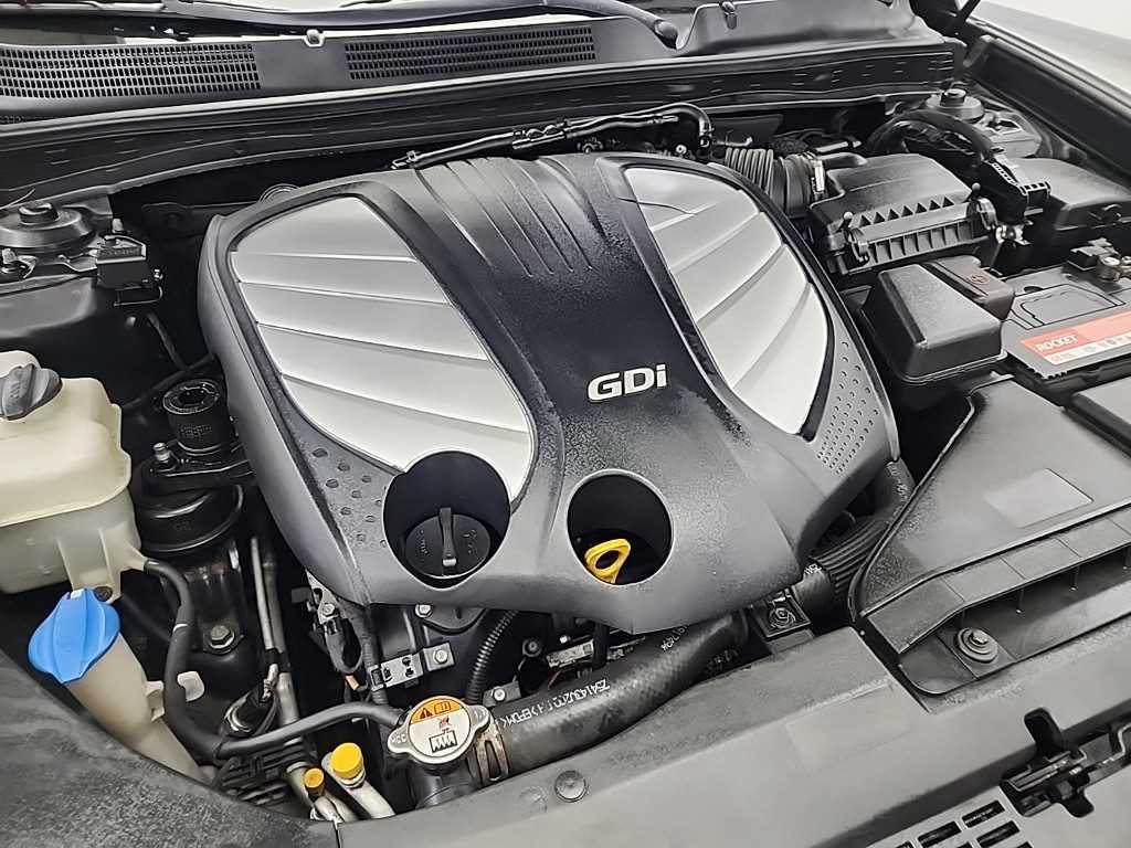 HYUNDAI Grandeur - Vista 5