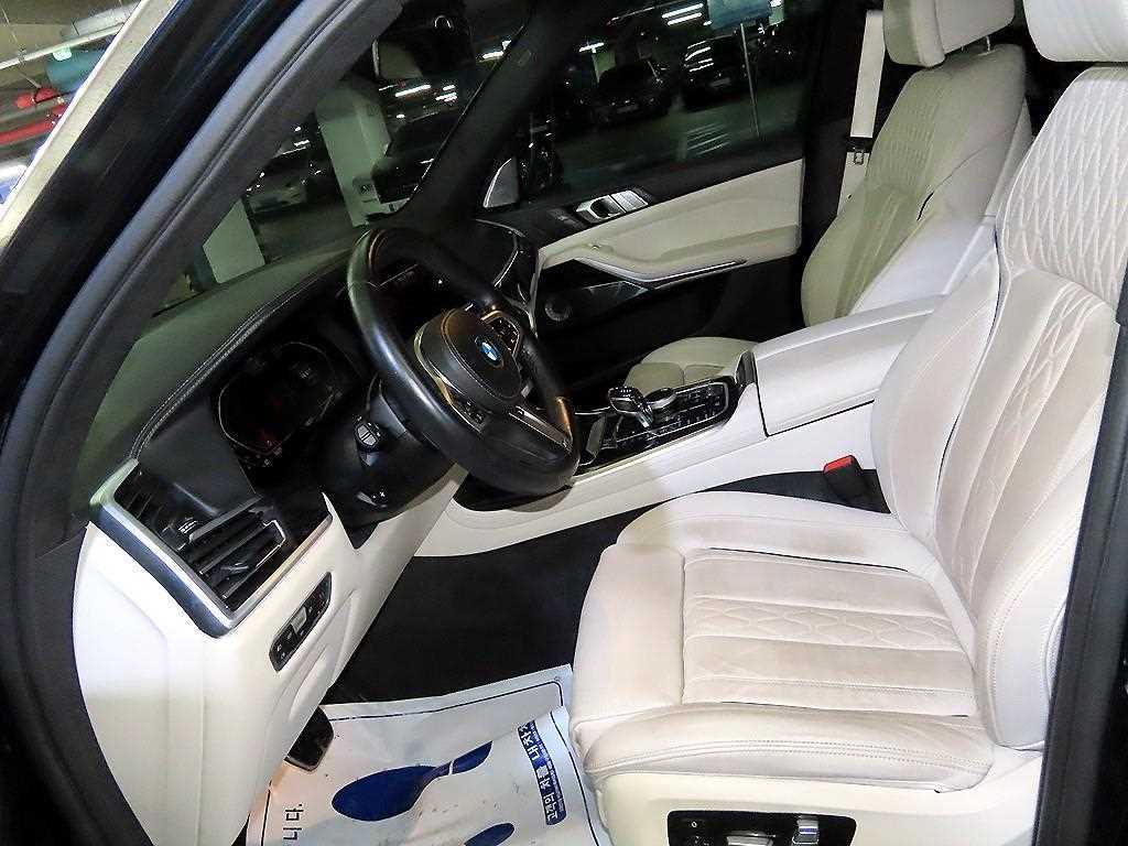 BMW X7 - Vista 6