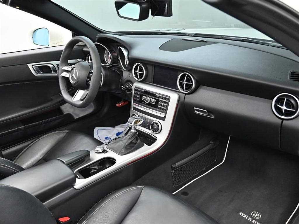 Mercedes Benz SLK Class - Vista 7