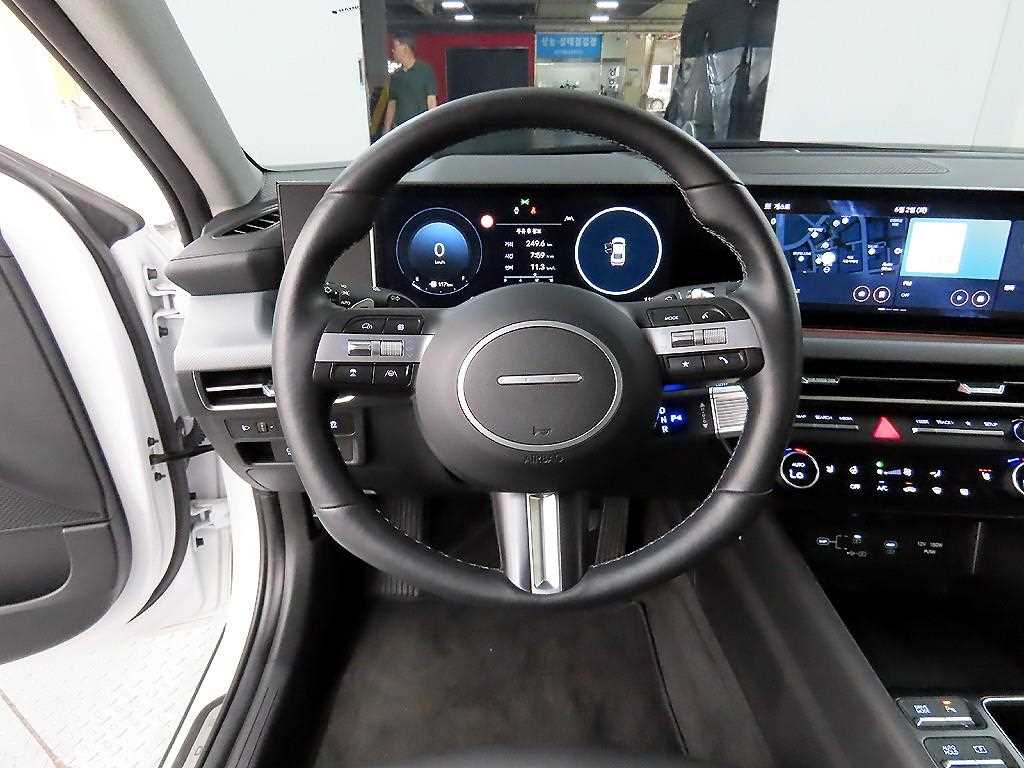 HYUNDAI Sonata - Vista 9