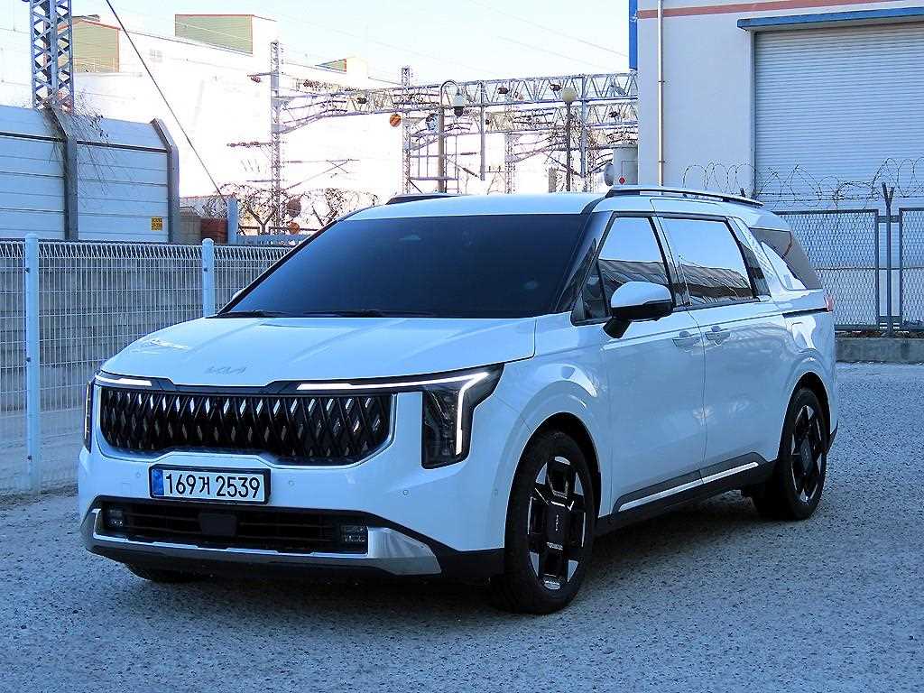 KIA Carnival 2024 Blanco - Importación desde Corea - HF Imports Iquique - Foto 15