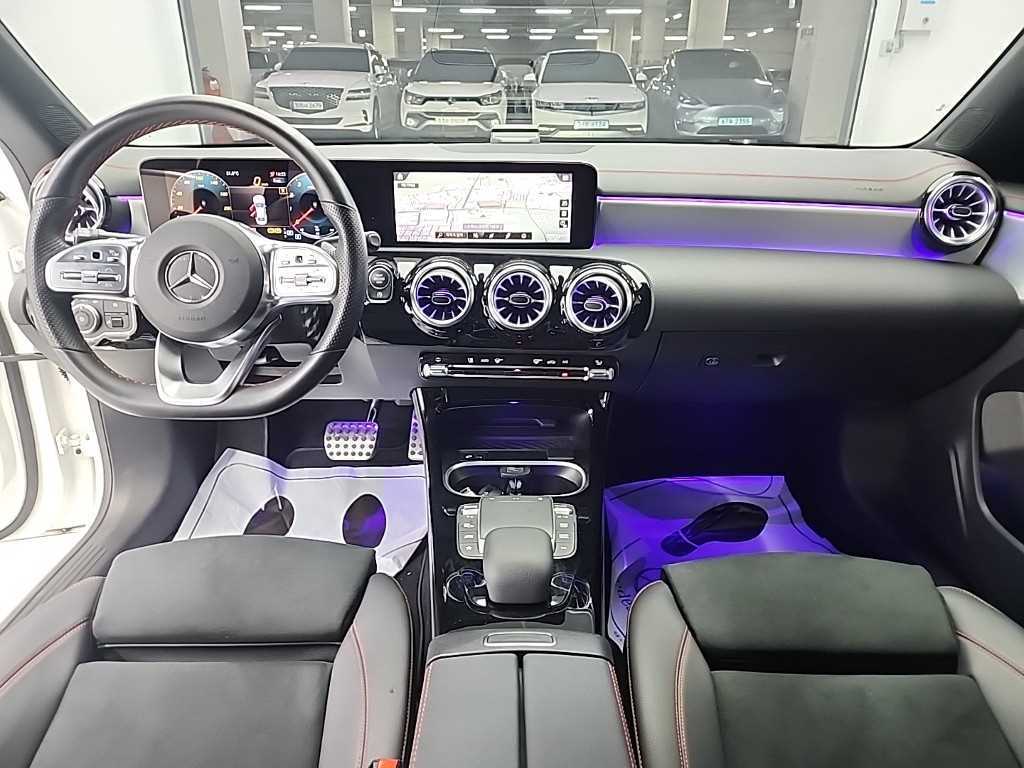 Mercedes Benz CLA Class - Vista 7