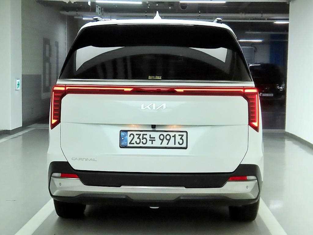 KIA Carnival - Vista 3