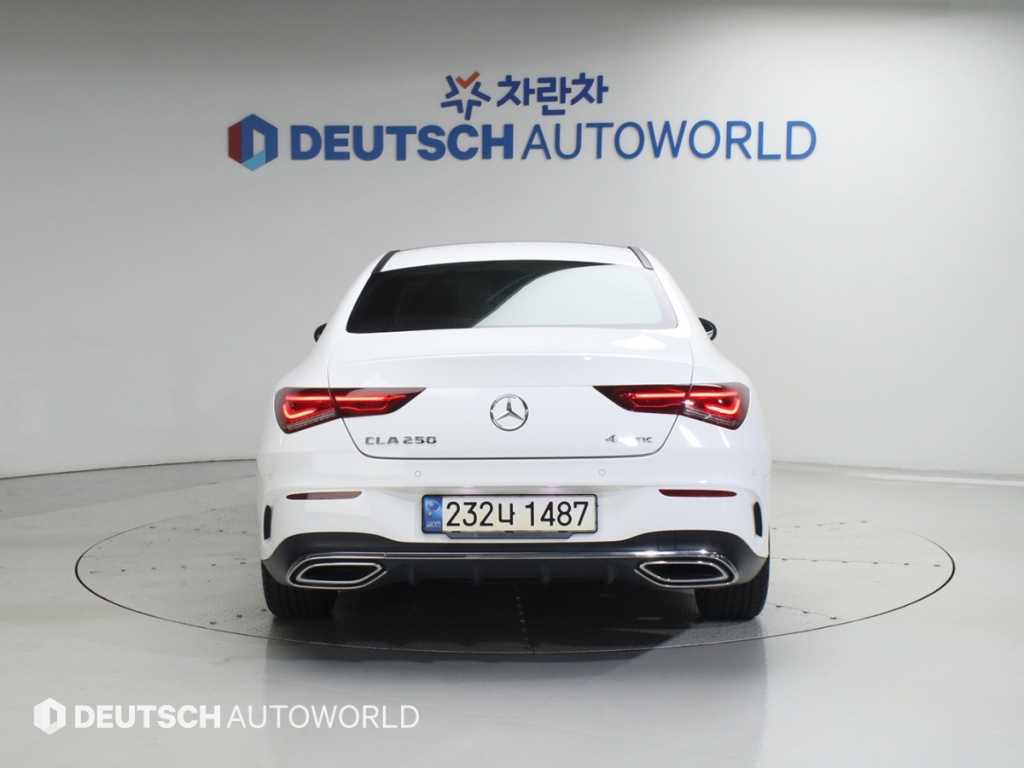 Mercedes Benz CLA Class - Vista 4