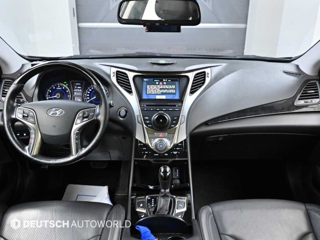 HYUNDAI Grandeur - Vista 7