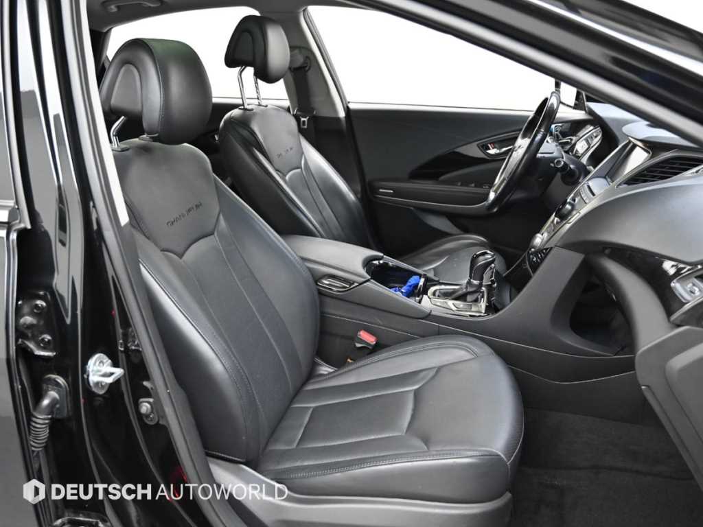 HYUNDAI Grandeur - Vista 10