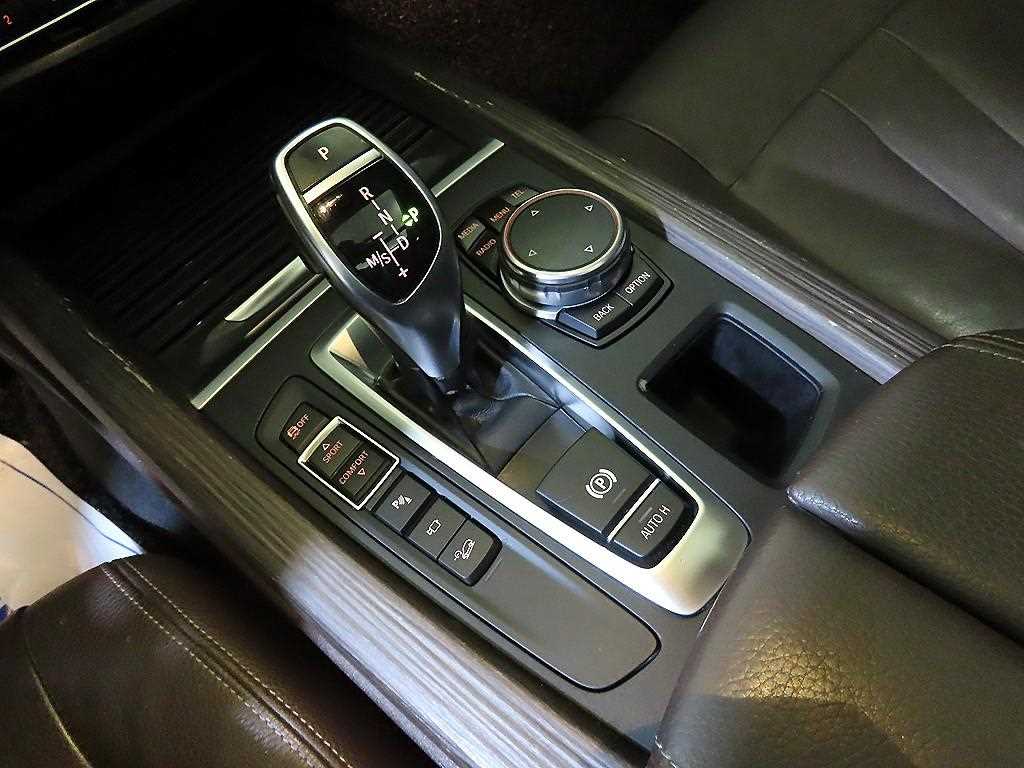 BMW X5 - Vista 12