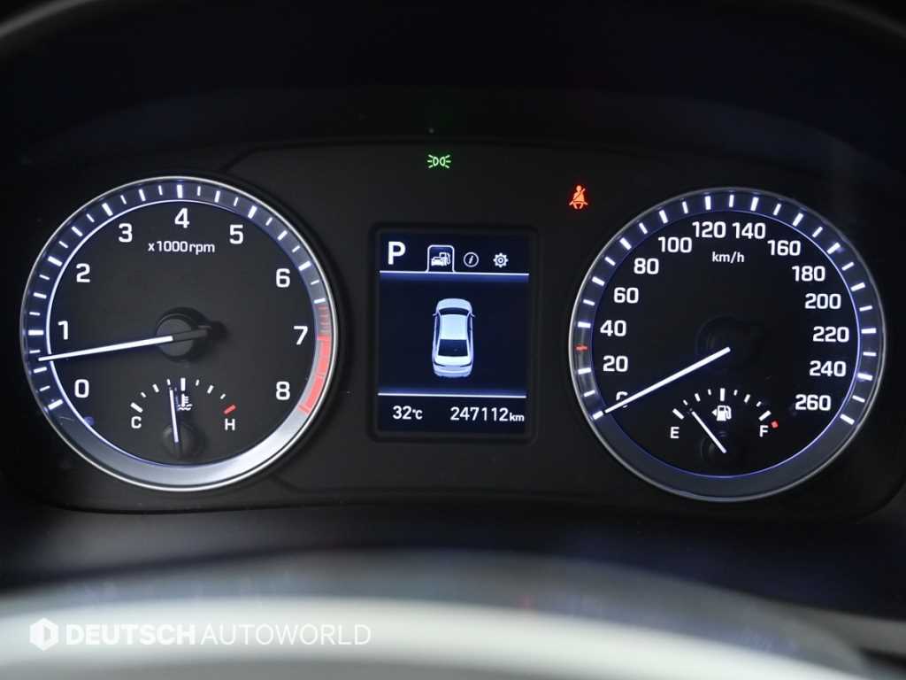 HYUNDAI Sonata - Vista 8