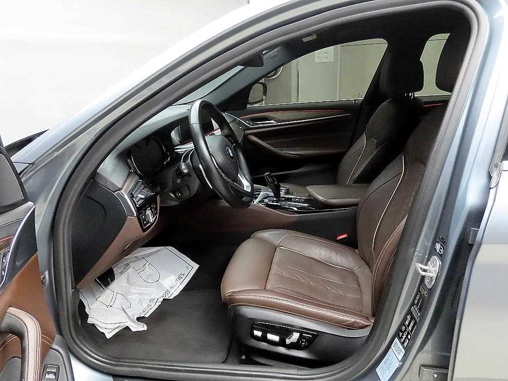 BMW 5 Series - Vista 5