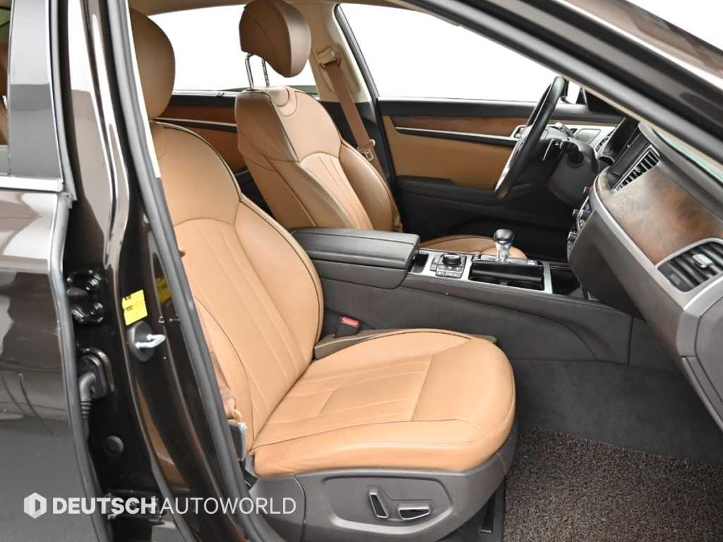Genesis G80 - Vista 10
