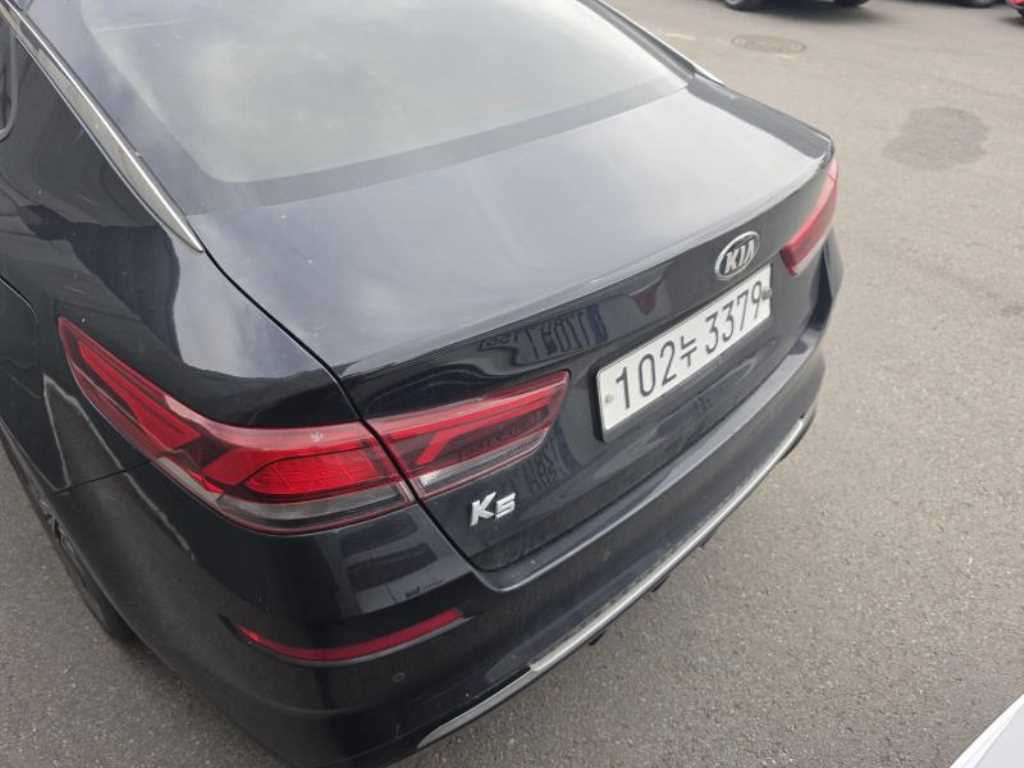 KIA K5 - Vista 5
