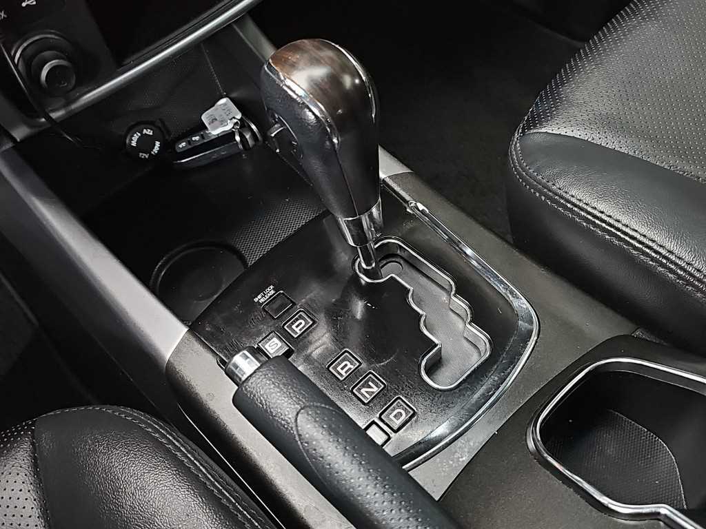 Ssangyong Korando - Vista 8