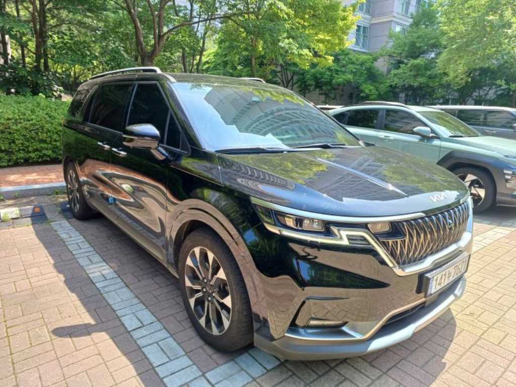 KIA Carnival 2022 Negro - Importación desde Corea - HF Imports Iquique - Foto 1