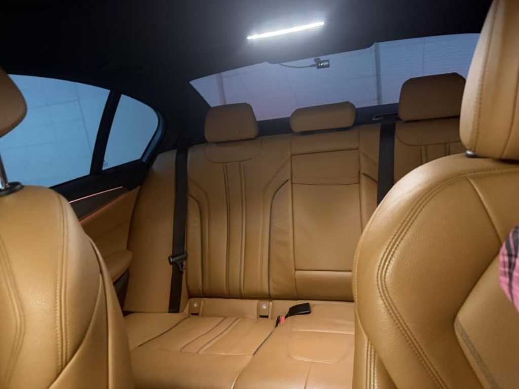 BMW 5 Series - Vista 7