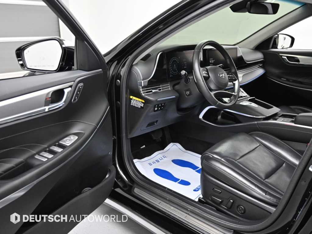 HYUNDAI Grandeur - Vista 11