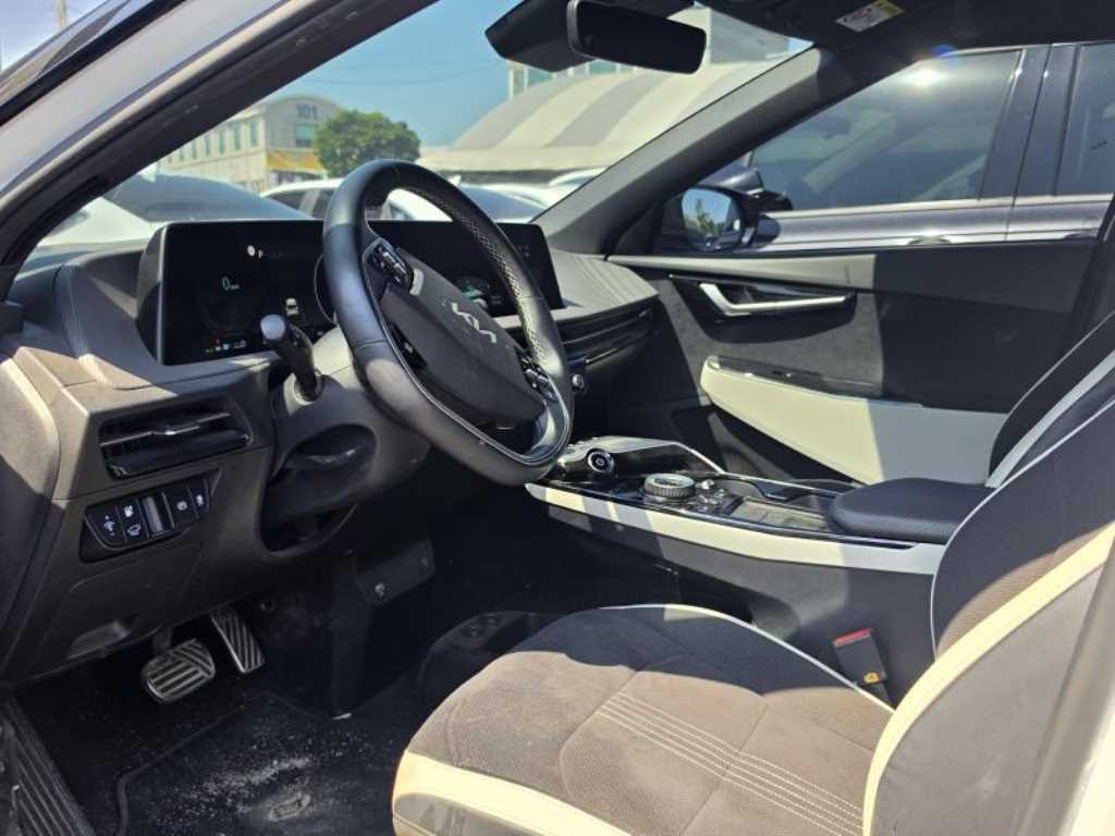 KIA EV6 - Vista 5