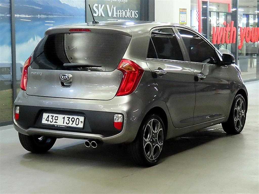 KIA Morning - Vista 4