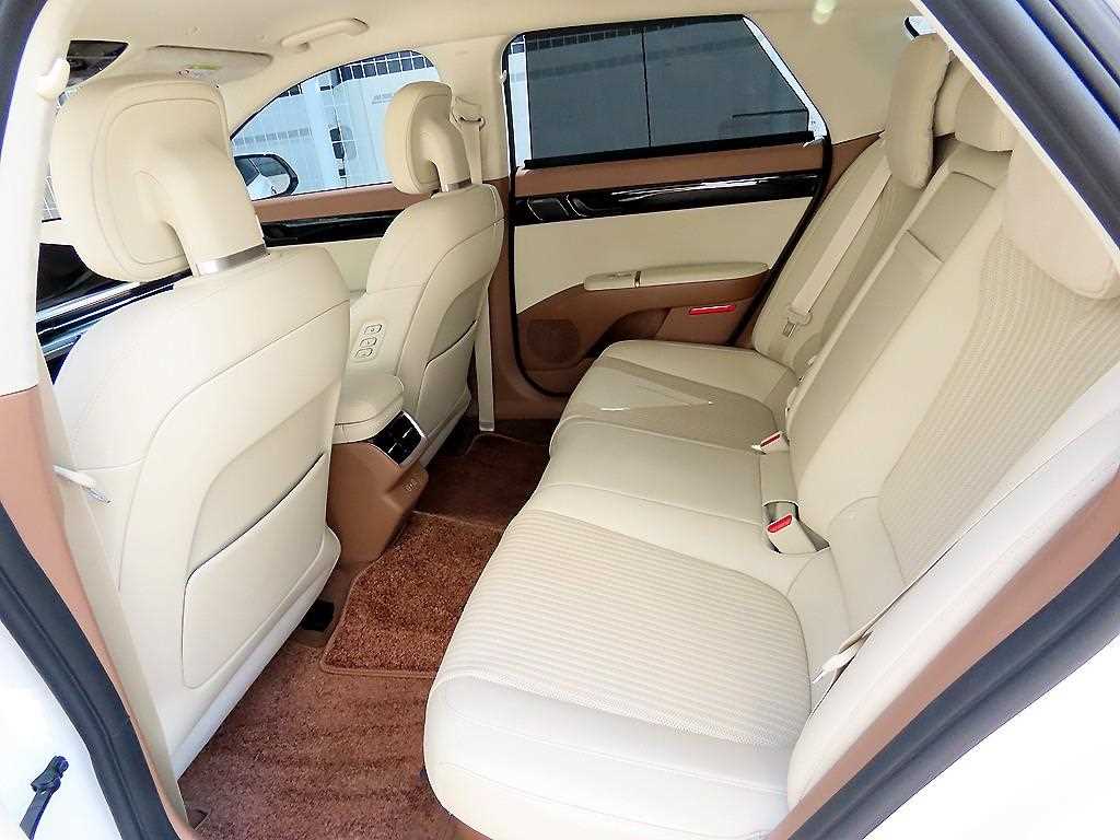 HYUNDAI Grandeur - Vista 6