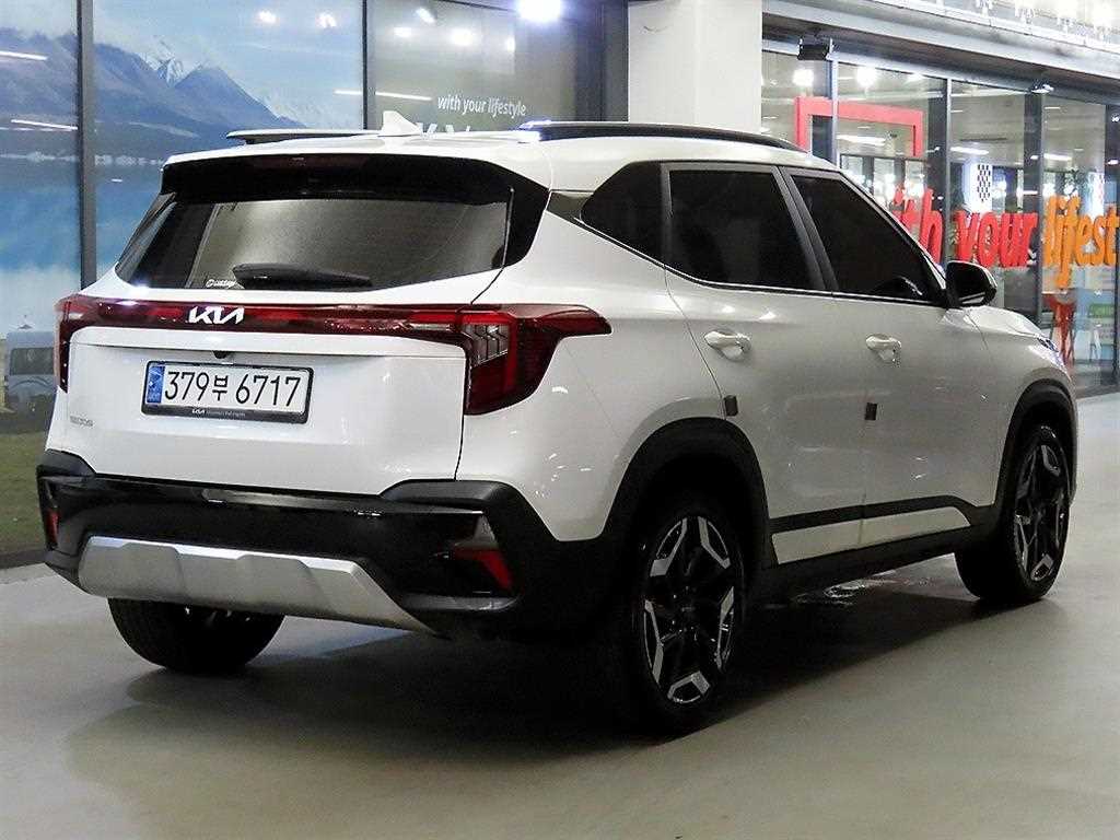 KIA Seltos - Vista 4