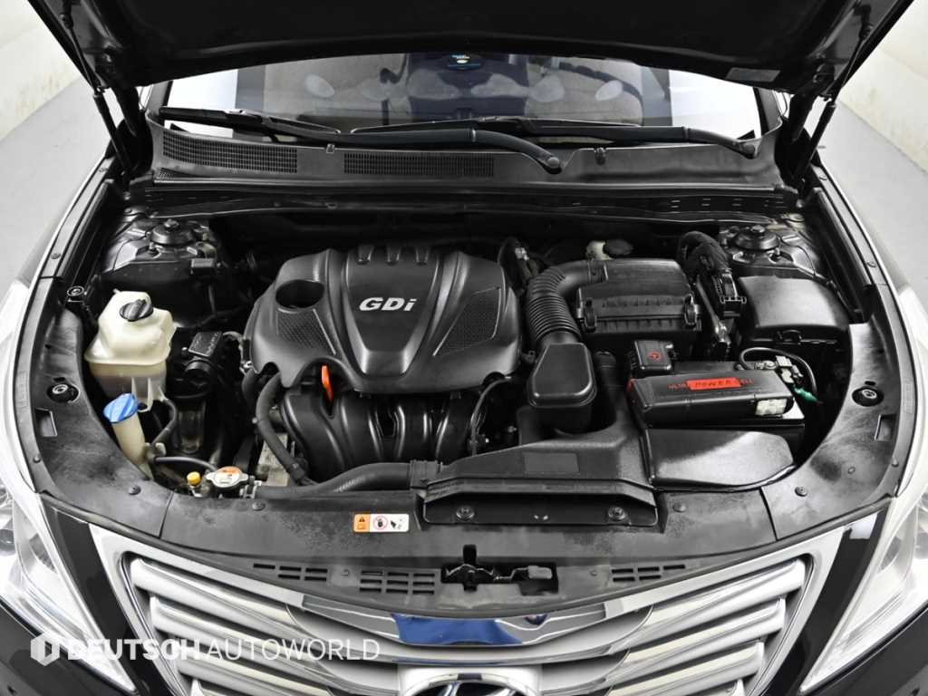 HYUNDAI Grandeur - Vista 6