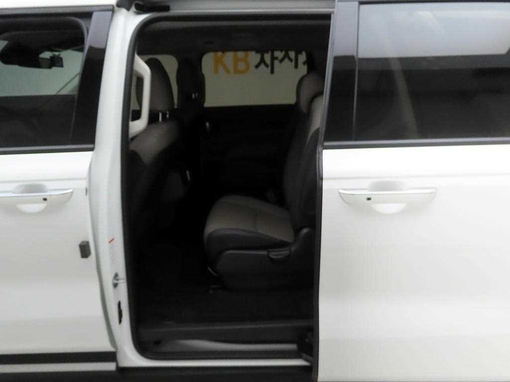 KIA Carnival 2025 - Importación desde Corea - HF Imports Iquique - Foto 13