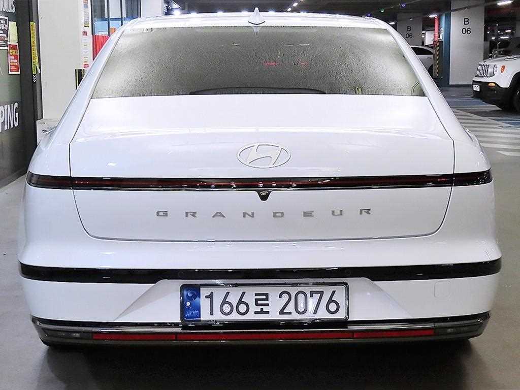 HYUNDAI Grandeur - Vista 6