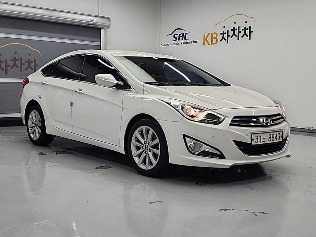 HYUNDAI i40 - Vista 4