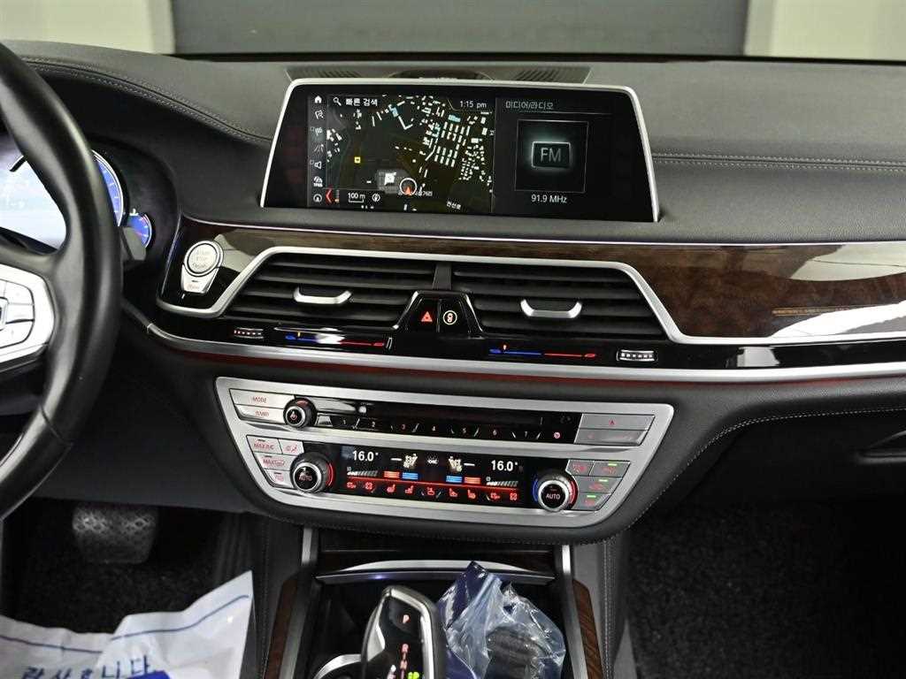 BMW 7 Series 2017 Negro - Importación desde Corea - HF Imports Iquique - Foto 15