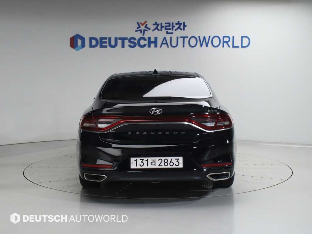 HYUNDAI Grandeur - Vista 4