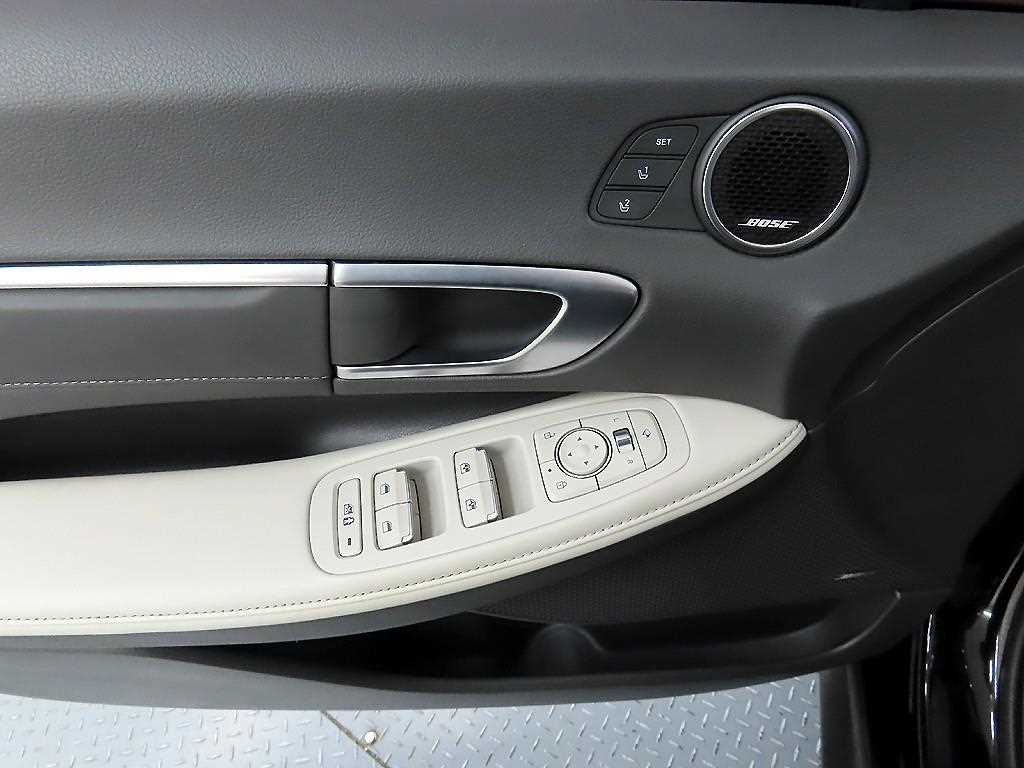 HYUNDAI Sonata - Vista 11