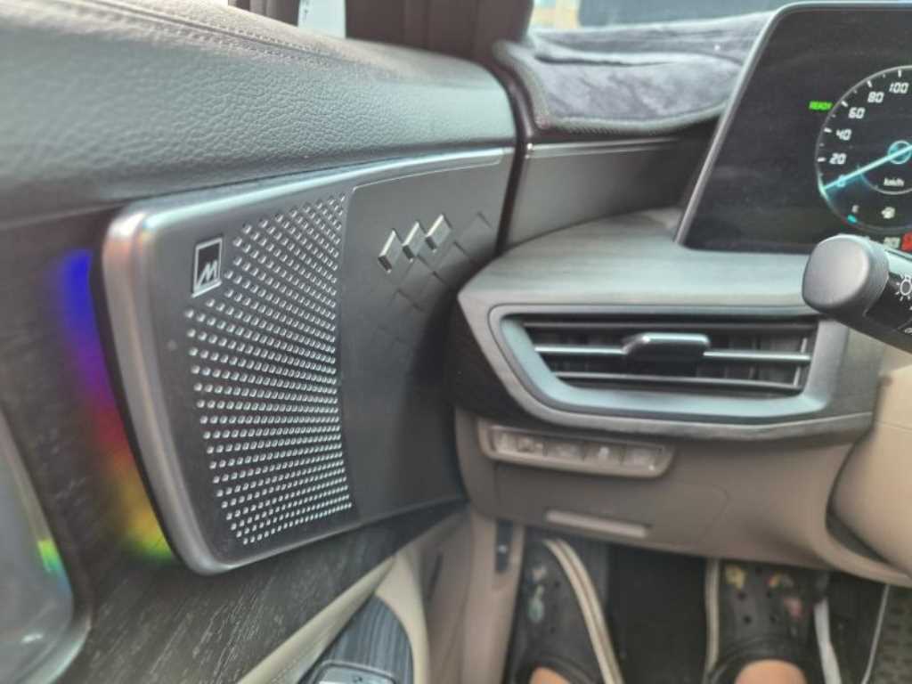 KIA K8 - Vista 9
