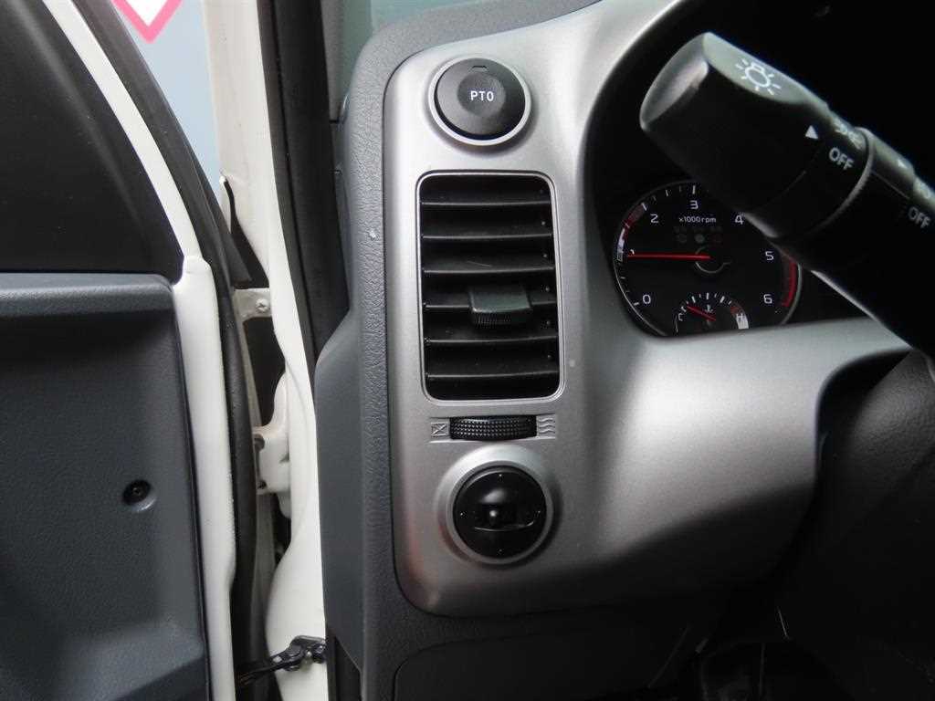 Small Truck Complaint (complaint vehicle) 2022 Blanco - Importación desde Corea - HF Imports Iquique - Foto 17